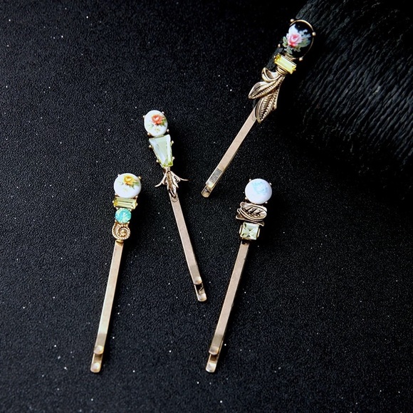 2/$35🖤 Set of 4 Vintage Style Floral Hair Clip Bobby Pins - Picture 6 of 8